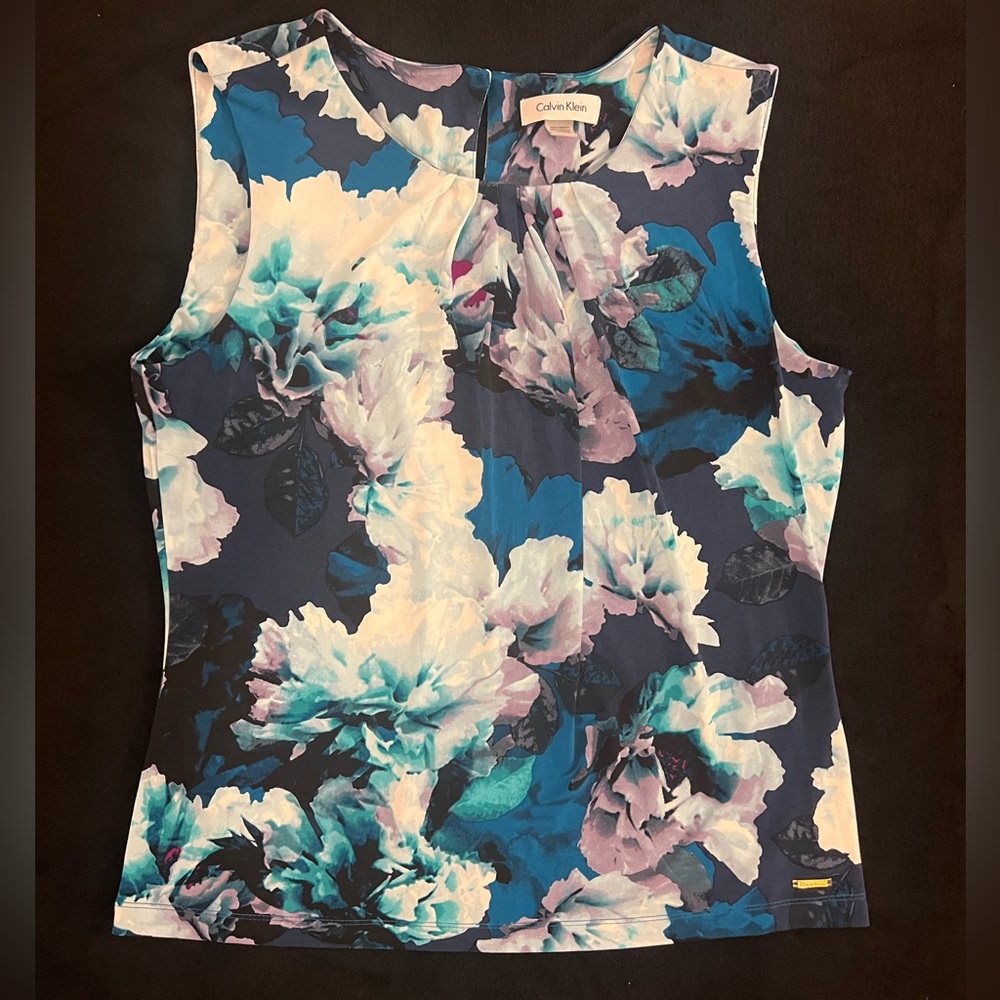 Calvin Klein Women’s Floral Top Pleated Neck Sleeveless Cami Size Large